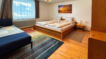 2 bedrooms, in-room safe, iron/ironing board, travel crib