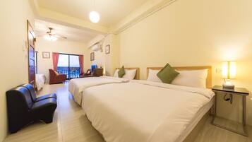 Family Room (201) | Blackout curtains, soundproofing, free WiFi, bed sheets