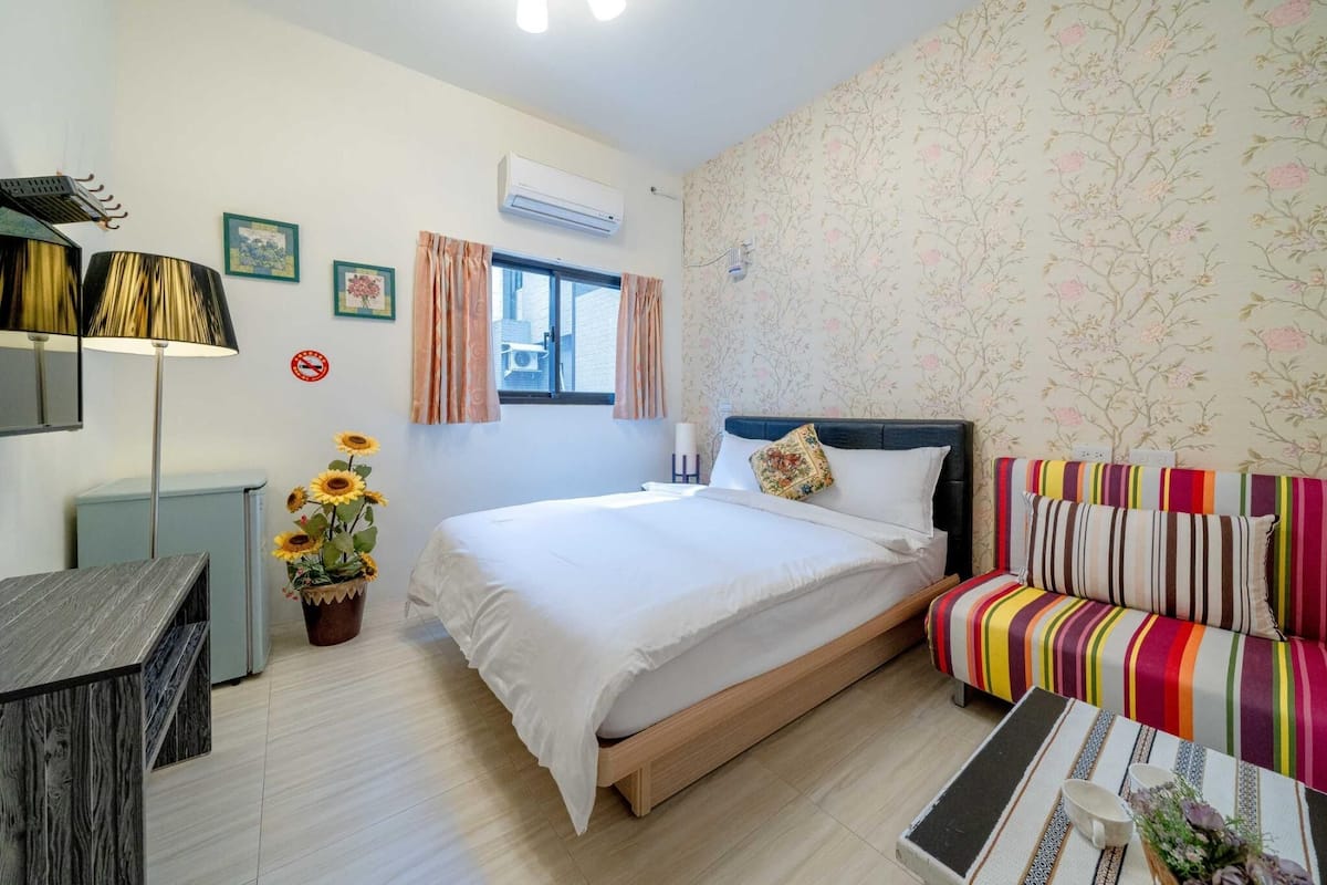 Habitación estándar doble (302) | Cortinas opacas, sistema de insonorización, wifi gratis y ropa de cama