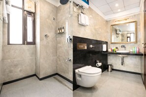 Executive Double Room, 1 Bedroom, Private Bathroom, Garden View | Bathroom - Palm34 (Jaipur)