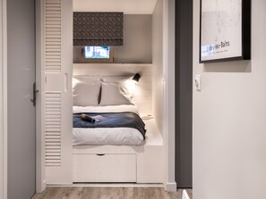 3 Schlafzimmer, Bügeleisen/Bügelbrett, Reisekinderbett, WLAN
