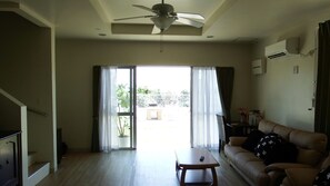 House, 3 Bedrooms | 3 bedrooms, individually furnished, desk, free WiFi