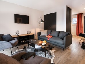 Flatscreentelevisie en een dvd-speler