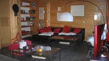 TV, fireplace, DVD player, table football