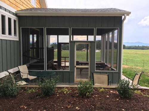 Ridge Cottage Residence