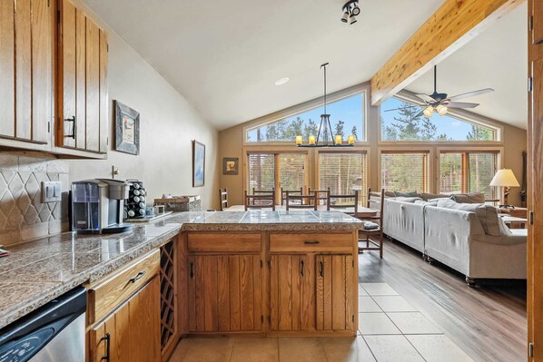 Interior - 4BR Pet-Friendly Breck Getaway w/ Fire Pit (Breckenridge)