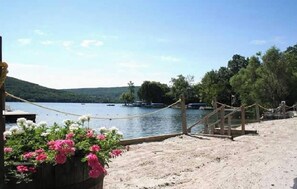 Beach - Townhouse in scenic Bristol Harbor Village near Bristol Mountain Resort (Canandaigua)