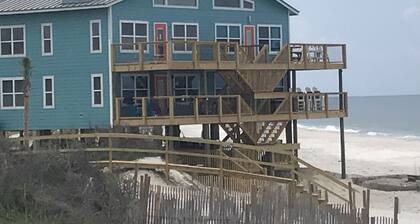 Beachfront, Beach Views, Great Location
