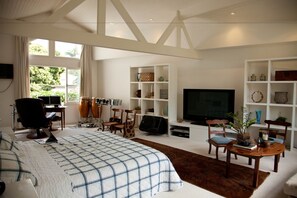 House | 5 bedrooms, individually decorated, individually furnished, desk - São Conrado Classy (Rio de Janeiro)