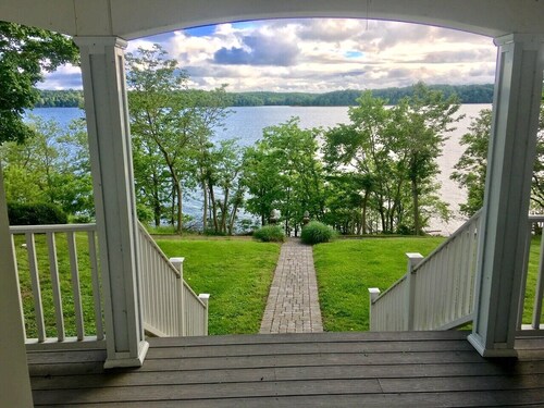 Lake Front Property on the main channel of Barkley Lake-Private Paradise