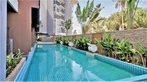 Outdoor pool - Chic Karon Beach by PHR (Karon)