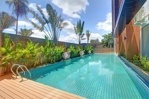 Outdoor pool - Chic Karon Beach by PHR (Karon)