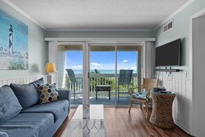 TV, table tennis, stereo