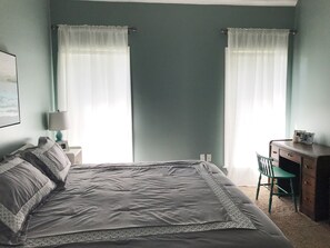 3 chambres, fer et planche à repasser, Wi-Fi, draps fournis