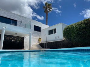 A heated pool - Finca la Cantera. Peaceful retreat. Amazing views. Rustic charm.  Privacy (Tías)