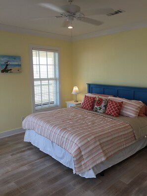 3 bedrooms, travel cot, free WiFi, bed sheets