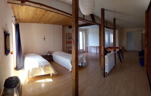 4 Schlafzimmer, Bügeleisen/Bügelbrett, kostenloses WLAN, Bettwäsche