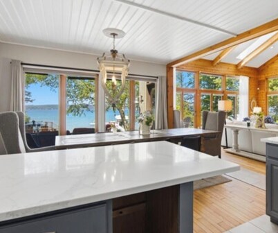 Cottage on TORCH LAKE! August 30-Sept 3 Available!