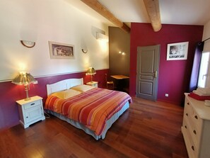 8 bedrooms, iron/ironing board, travel crib, free WiFi
