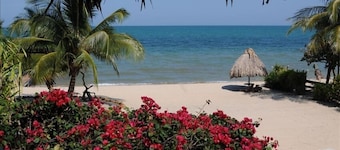 Fabulous OCEANFRONT Villa in Maya Beach w/ Overwater Dock + Kayaks, SUPs & More!
