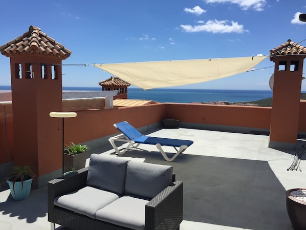 Property grounds - PENTHOUSE WITH AC, SEA VIEW, PANORAMIC TERRACE OF 100 M2 LOUNGE TRANSATS (ALCORRIN - PUERTO LA DUQUESA - COSTA DEL SOL)