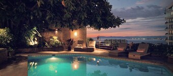 Majestic Tuscan Villa/Over ROMANTIC ZONE/Walk To Beach/Private w/Views/