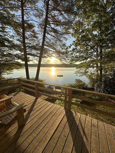 WATERFRONT 20' from Lake EndofRoad Float KayaksFirepit FSBO Oct Close 2 wks left