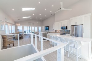 Interior - UPSCALE HOME/GULF FRONT/ ELEVATOR/STATE PARK VIEWS! (Port St Joe)