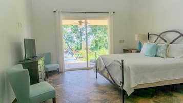 4 Schlafzimmer, Bügeleisen/Bügelbrett, Reisekinderbett, WLAN