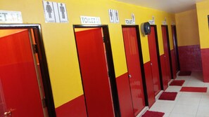 Deluxe Shared Dormitory | Living area | Fireplace - Om Ganesh Hostel - Adults Only (Ko Pha-ngan)