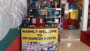 Interior - Om Ganesh Hostel - Adults Only (Ko Pha-ngan)
