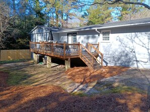 Exterior - 3100 sq ft, 5BR- 4BA located in Village of Pinehurst. Perfect home for golfers! (Pinehurst)