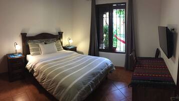 2 bedrooms, in-room safe, desk, iron/ironing board