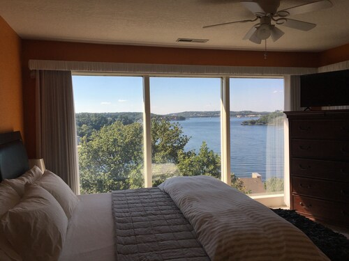 Beautiful Indian Pointe Condo with Breathtaking Lake view!  Boat slip available!