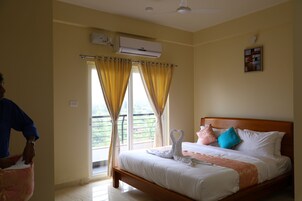 One BHK Apartment | 7 quartos, roupas de cama de algodão egípcio, roupas de cama premium