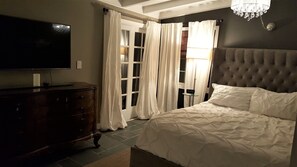 1 bedroom, premium bedding, iron/ironing board, free WiFi - SERENITY IN CDM: Private Cottage & Gardens on XL Lot (Corona del Mar)