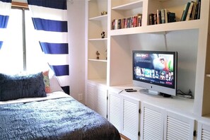 4 habitaciones, tabla de planchar con plancha y wifi gratis 