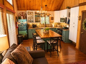 Interior - Private Hot Tub in the Pines in North Lake Tahoe (Carnelian Bay)