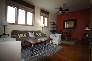 Smart TV, DVD player, video library