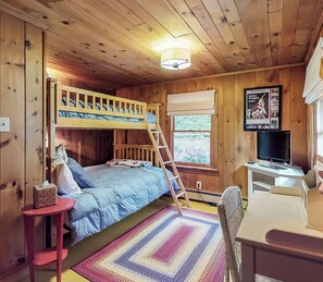 3 dormitorios, escritorio, tabla de planchar con plancha y wifi