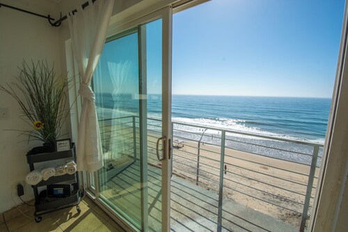 BEACHFRONT CONDO - 2 Bdr 2 Bth
