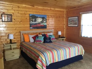 6 bedrooms, iron/ironing board, WiFi, bed sheets