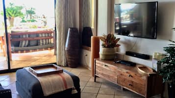 2 bedrooms, in-room safe, iron/ironing board, WiFi