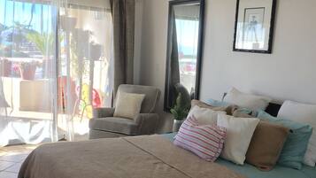 2 soverom, safe på rommet, strykejern/-brett og wi-fi