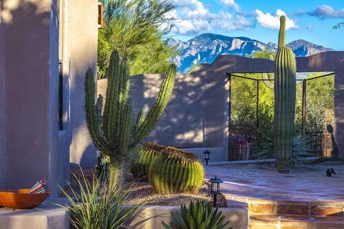 Yksityinen Hacienda lähellä Ritz Carlton Dove Mountainia - upeat näkymät 5 hehtaarille