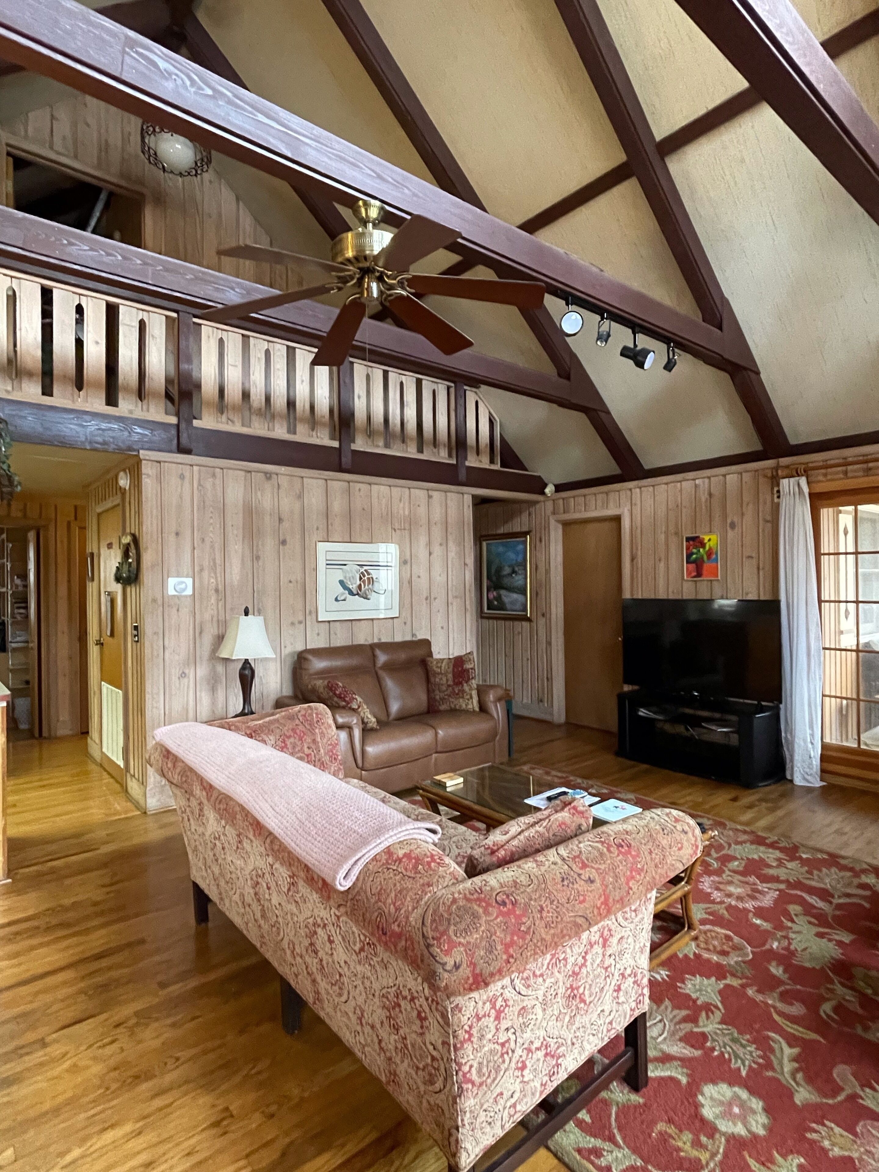 智能电视、壁炉、桌上足球、乒乓球