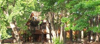 Geräumige Lakefront Chalet in der Nähe von Callaway Gardens (1 Meile) und Roosevelt State Park