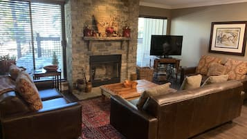 TV connectée, cheminée, Netflix, services de streaming