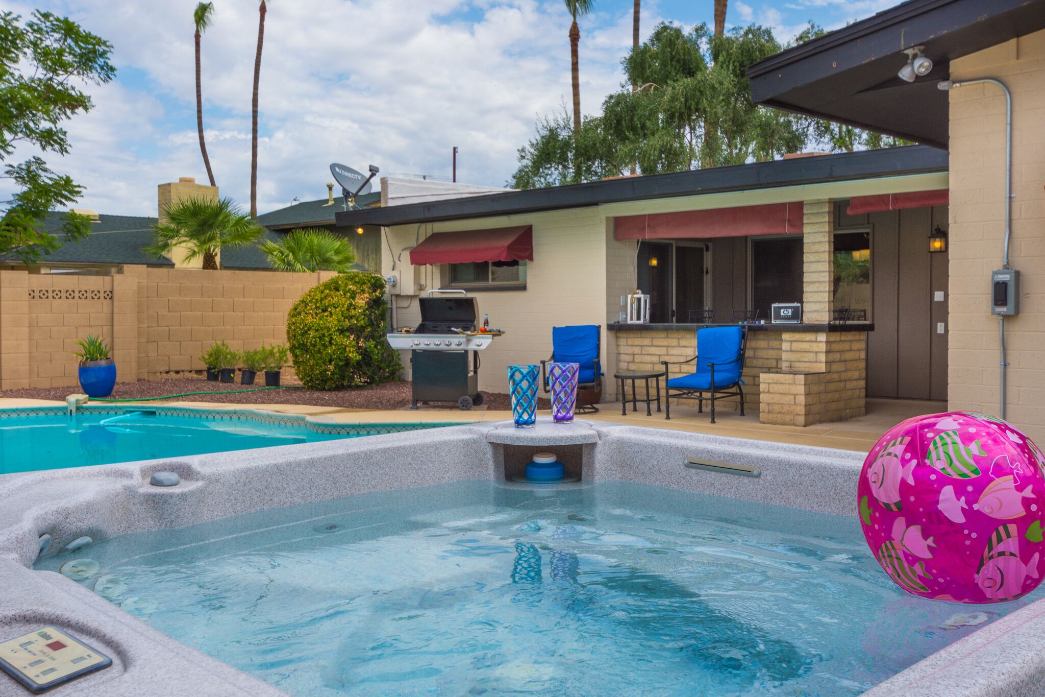 Old Town Scottsdale 5 bedroom hot tub pool golf = FUN !