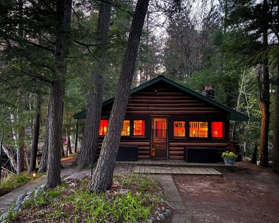 WATERFRONT LAKE CABIN - Nestled 15' Feet Away from Water On 150' Peninsula